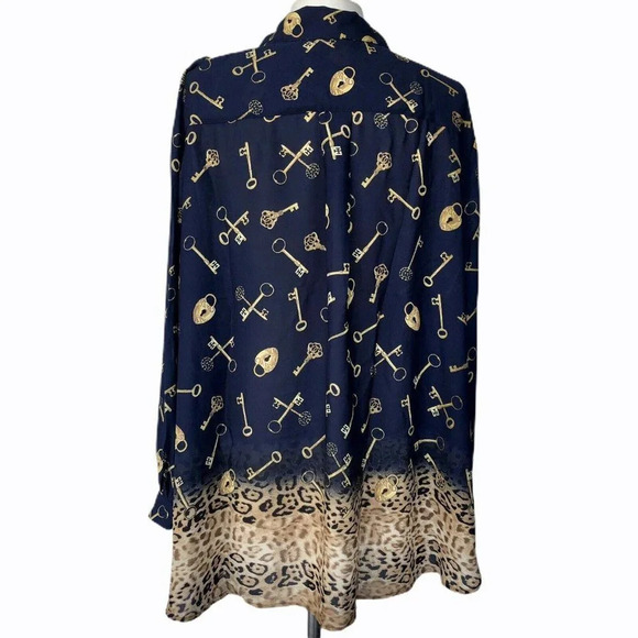 Susan Graver Women’s Plus Size 24 Printed Feather Weave Button Front Shirt - Picture 2 of 2